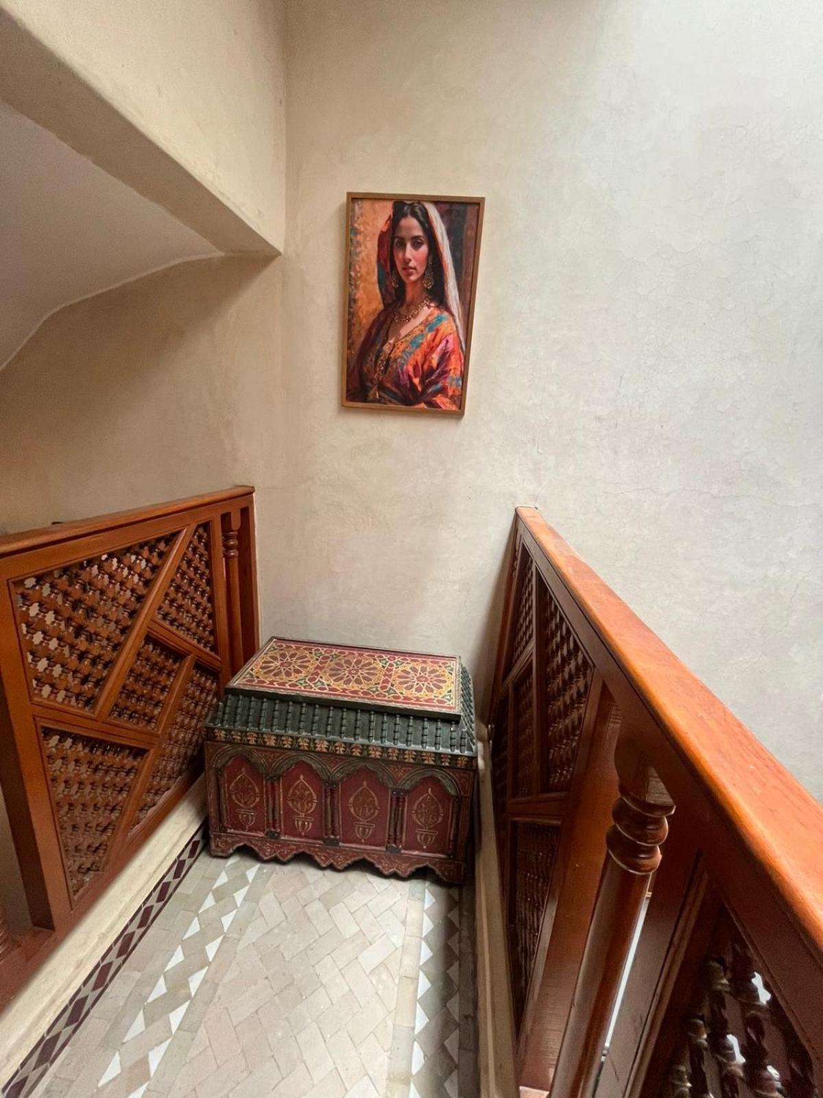 Riad Amazing Amazigh Avec Jacuzzi Petit Dejeuner Compris Avec Aussi Chambres Familiales Pres De La Place Jemaa El Fna Marakéš Exteriér fotografie