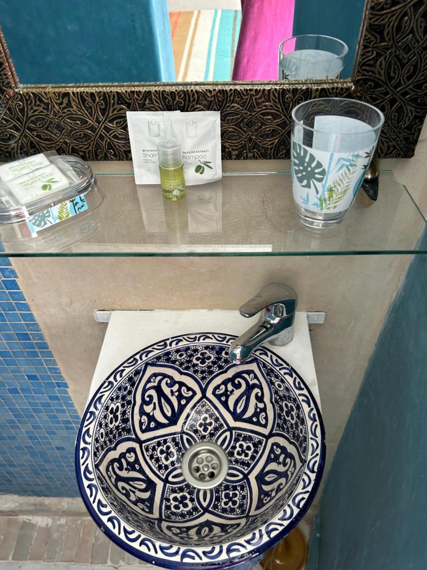 Riad Amazing Amazigh Avec Jacuzzi Petit Dejeuner Compris Avec Aussi Chambres Familiales Pres De La Place Jemaa El Fna Marakéš Exteriér fotografie