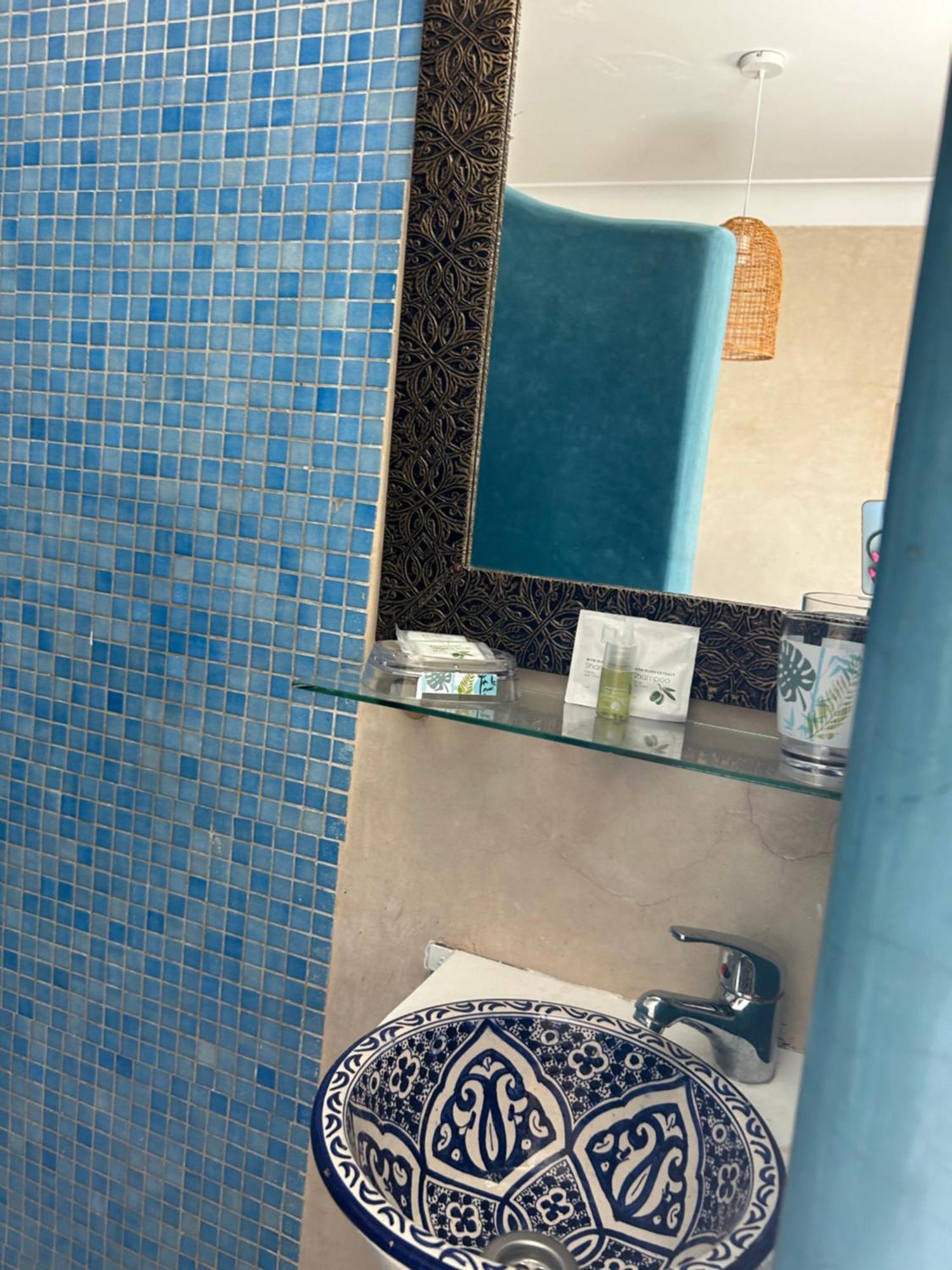 Riad Amazing Amazigh Avec Jacuzzi Petit Dejeuner Compris Avec Aussi Chambres Familiales Pres De La Place Jemaa El Fna Marakéš Exteriér fotografie
