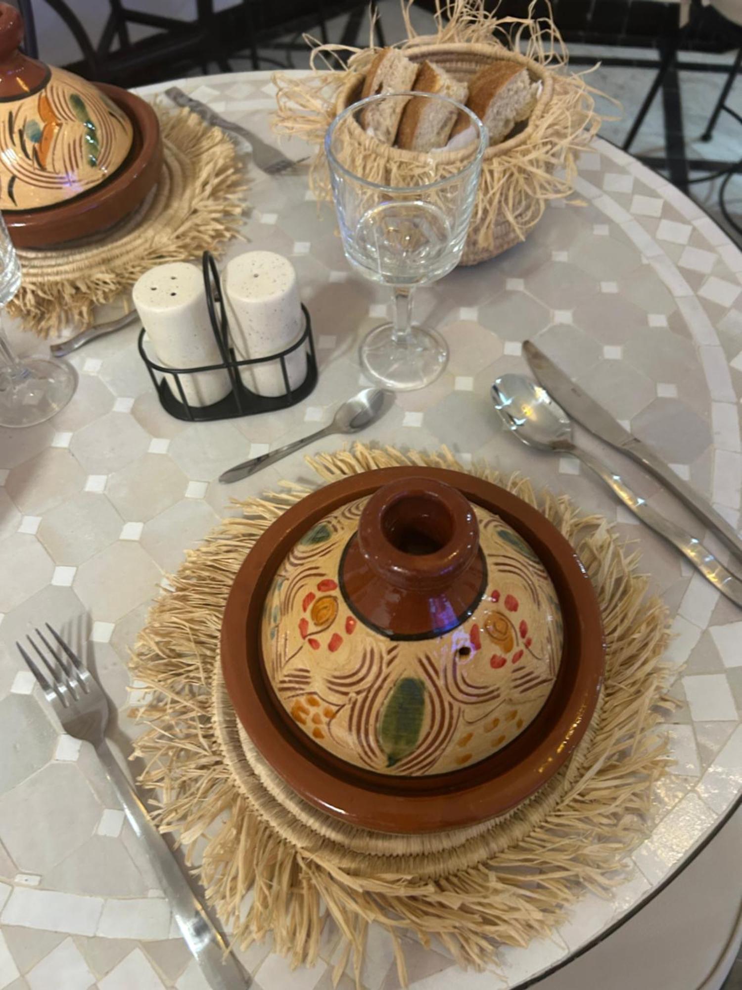 Riad Amazing Amazigh Avec Jacuzzi Petit Dejeuner Compris Avec Aussi Chambres Familiales Pres De La Place Jemaa El Fna Marakéš Exteriér fotografie