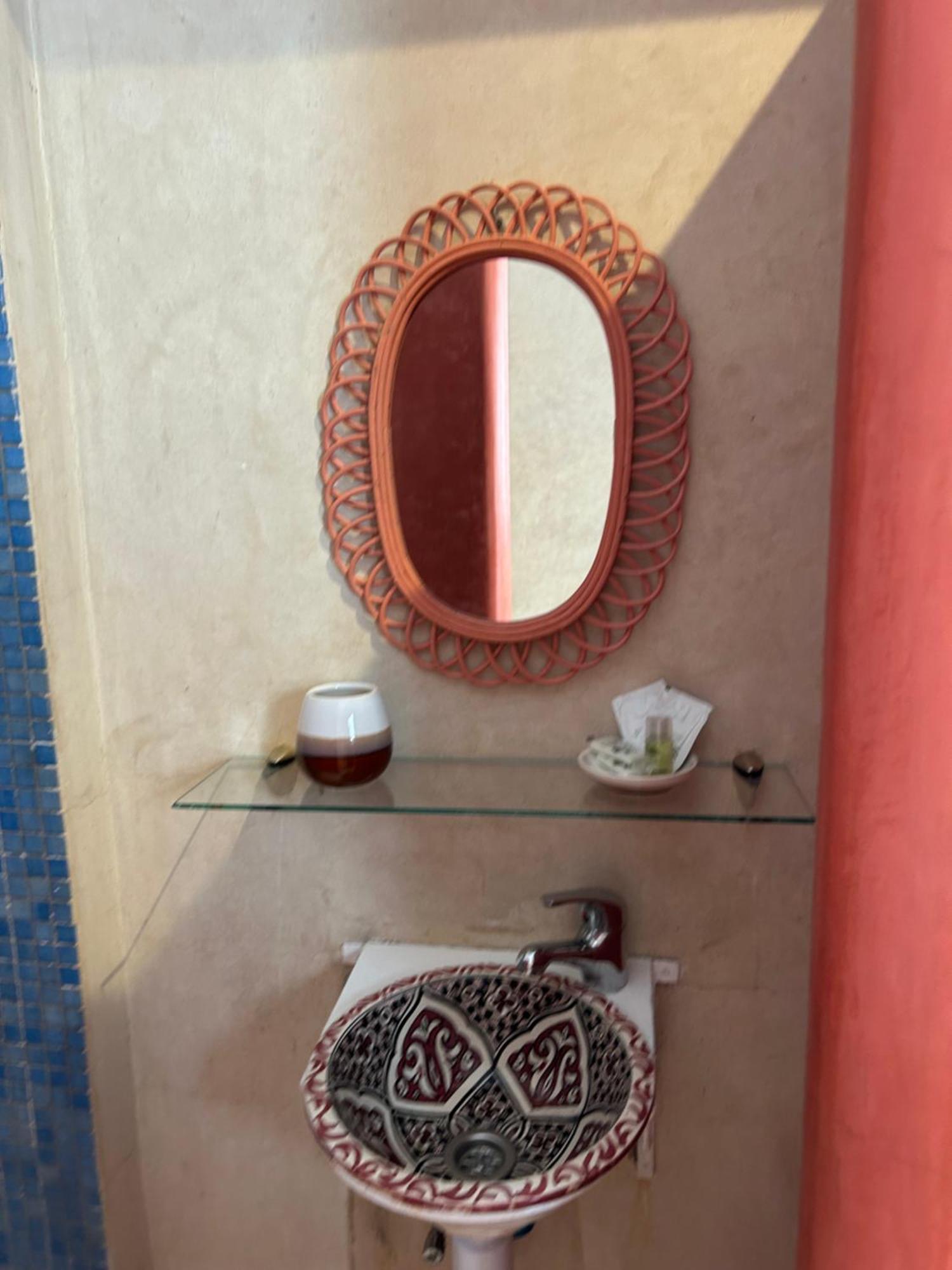 Riad Amazing Amazigh Avec Jacuzzi Petit Dejeuner Compris Avec Aussi Chambres Familiales Pres De La Place Jemaa El Fna Marakéš Exteriér fotografie