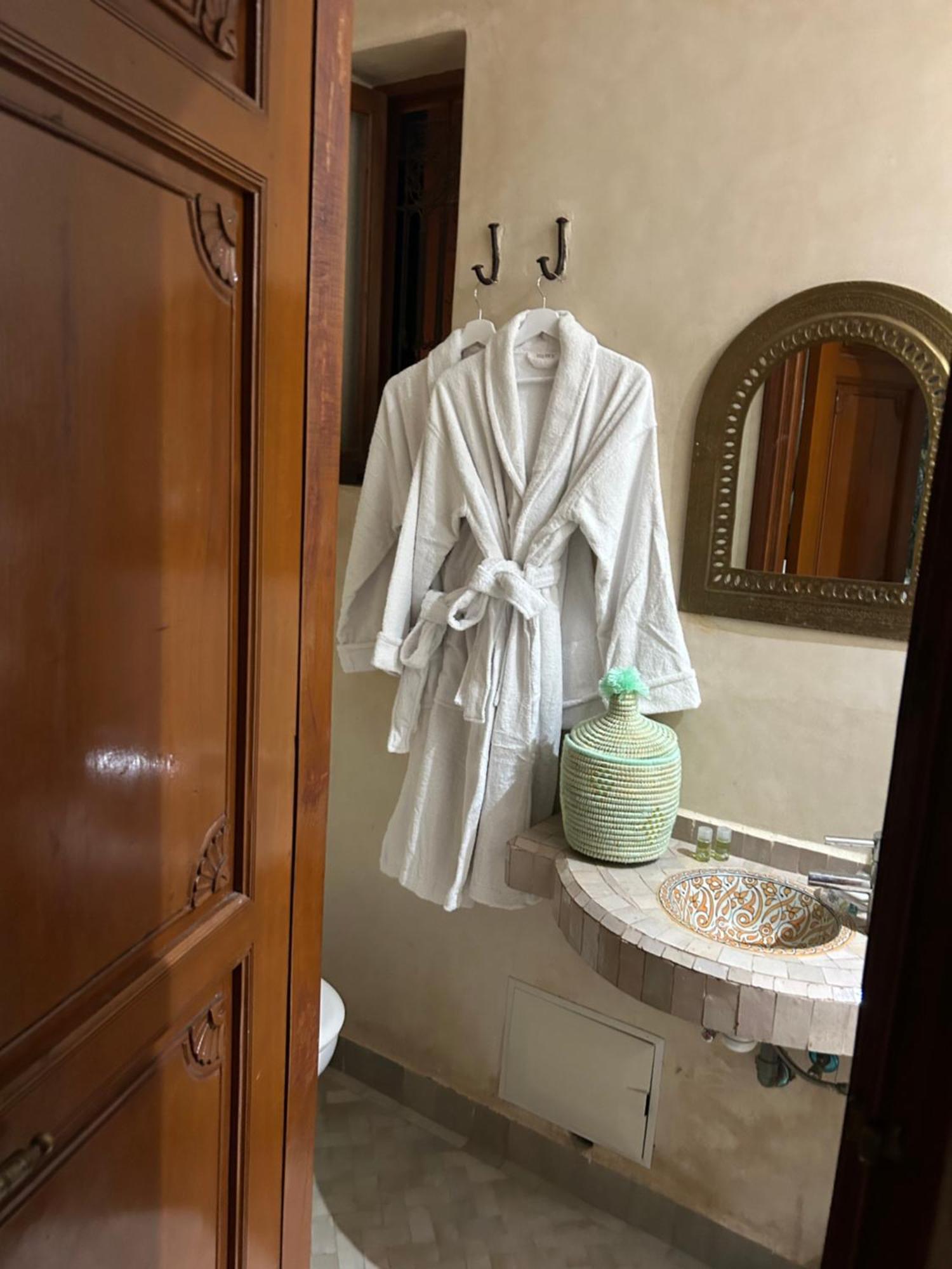 Riad Amazing Amazigh Avec Jacuzzi Petit Dejeuner Compris Avec Aussi Chambres Familiales Pres De La Place Jemaa El Fna Marakéš Exteriér fotografie