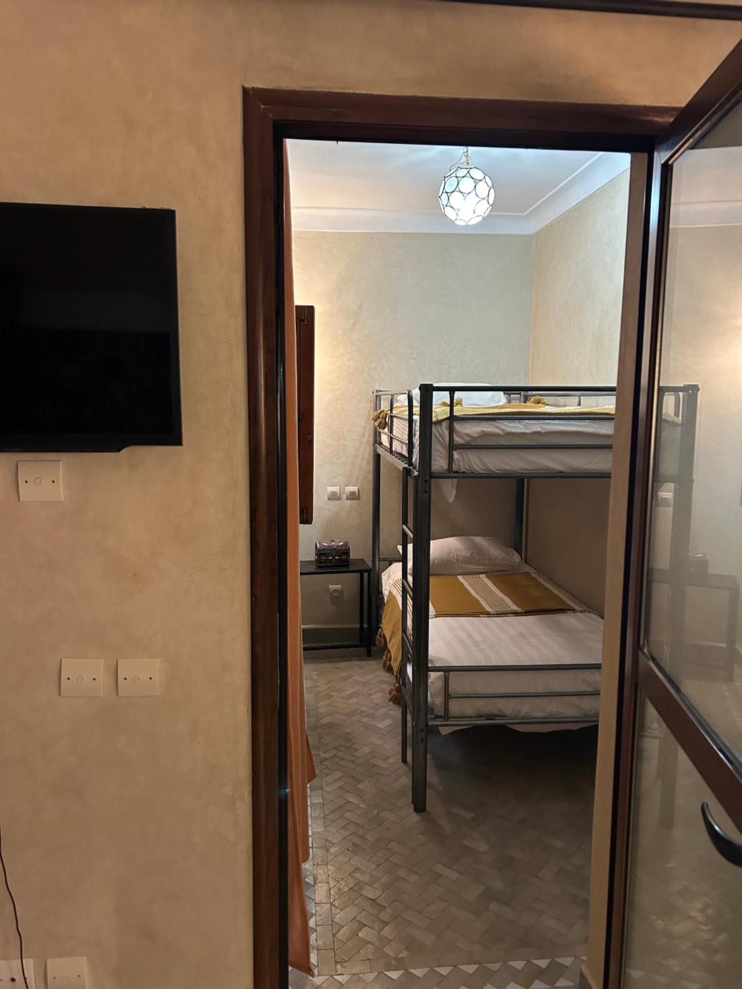 Riad Amazing Amazigh Avec Jacuzzi Petit Dejeuner Compris Avec Aussi Chambres Familiales Pres De La Place Jemaa El Fna Marakéš Exteriér fotografie