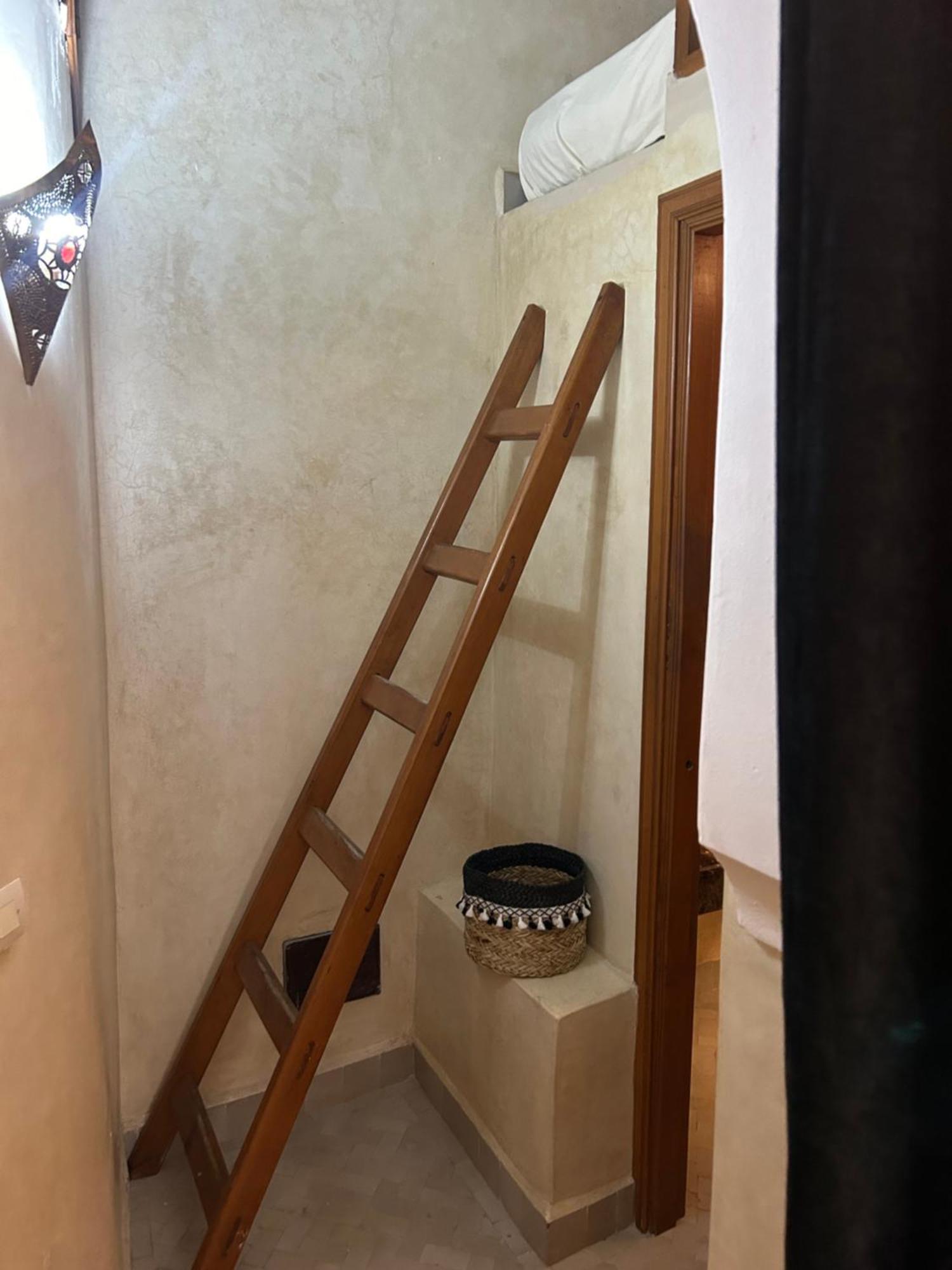 Riad Amazing Amazigh Avec Jacuzzi Petit Dejeuner Compris Avec Aussi Chambres Familiales Pres De La Place Jemaa El Fna Marakéš Exteriér fotografie