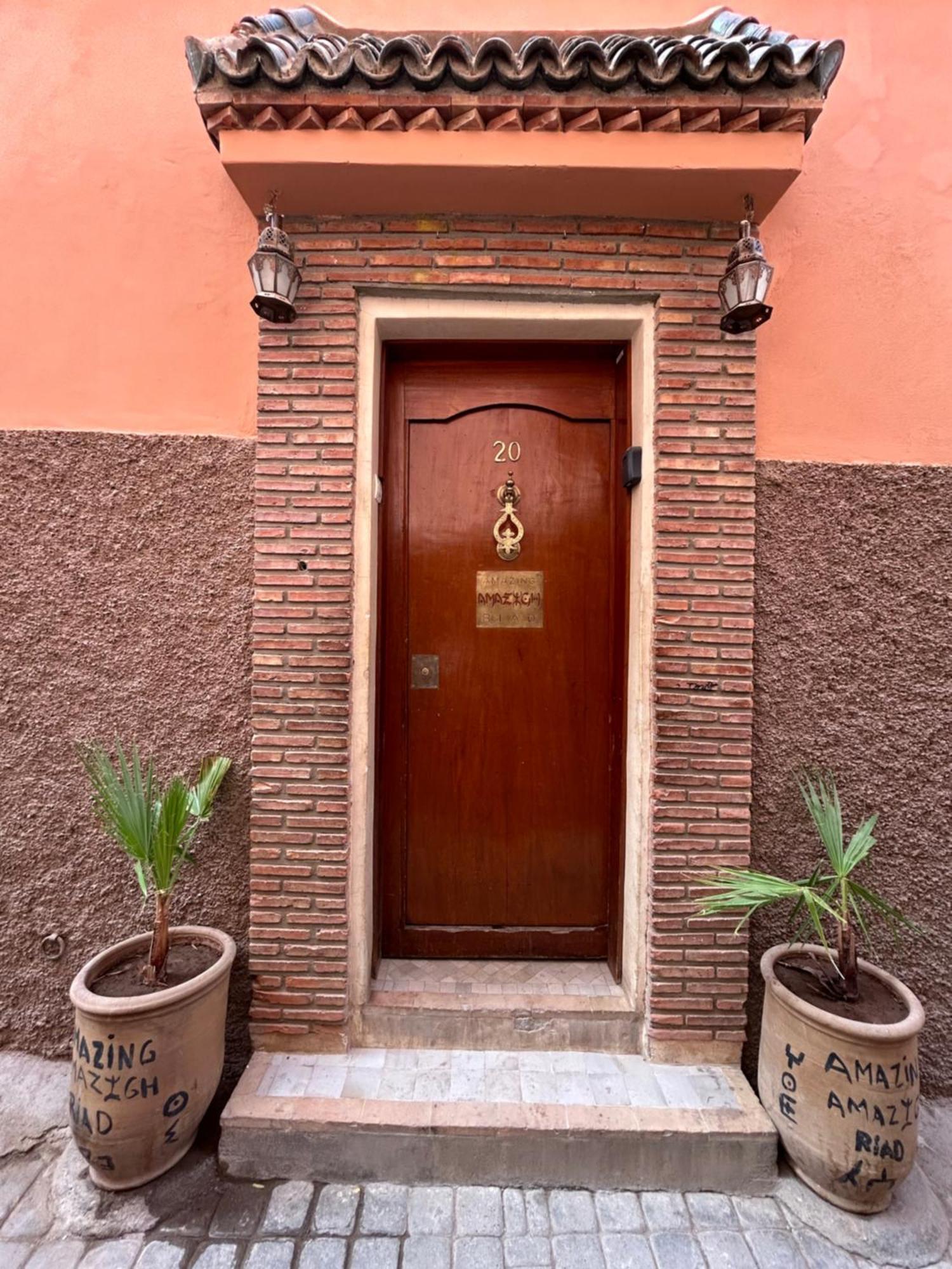 Riad Amazing Amazigh Avec Jacuzzi Petit Dejeuner Compris Avec Aussi Chambres Familiales Pres De La Place Jemaa El Fna Marakéš Exteriér fotografie
