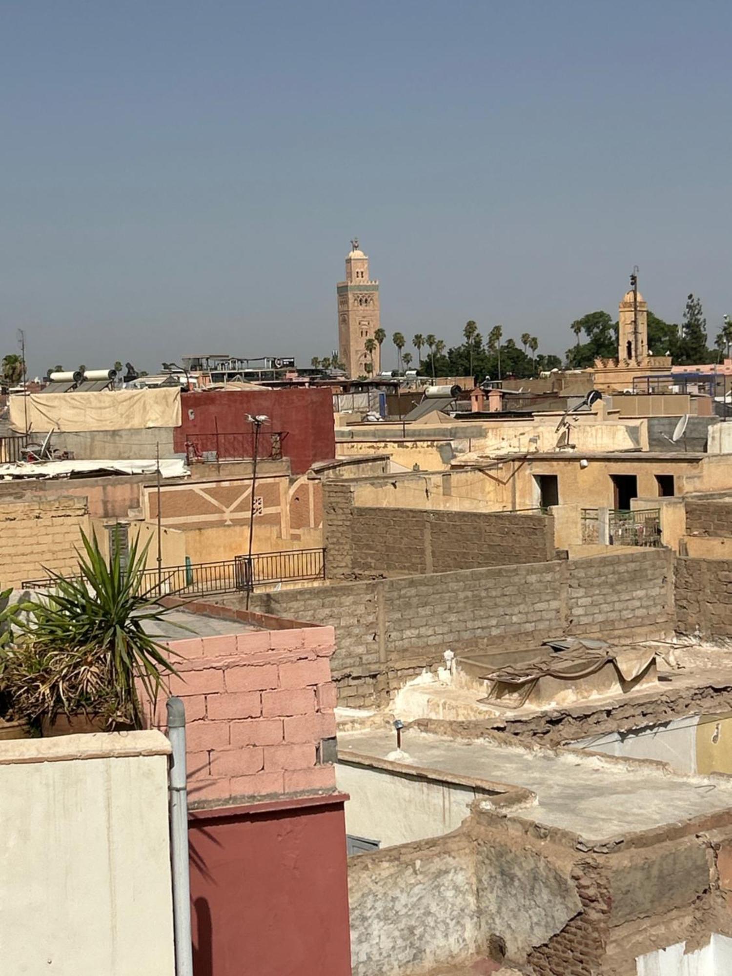 Riad Amazing Amazigh Avec Jacuzzi Petit Dejeuner Compris Avec Aussi Chambres Familiales Pres De La Place Jemaa El Fna Marakéš Exteriér fotografie